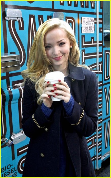 Dove Cameron Celebrates 18th Birthday on 'GMA'!