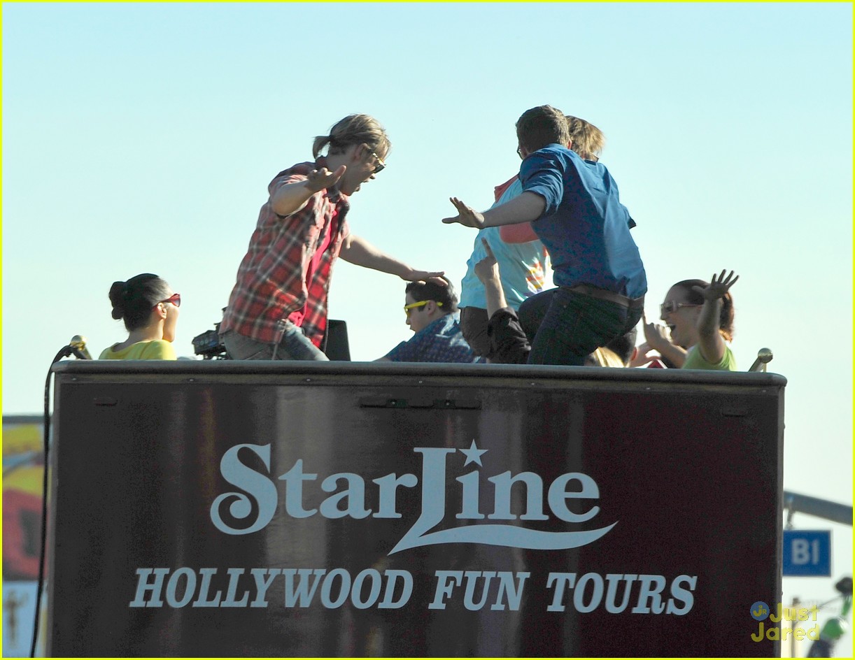 Chord Overstreet & Darren Criss: 'Glee' Films on Double Decker Bus!