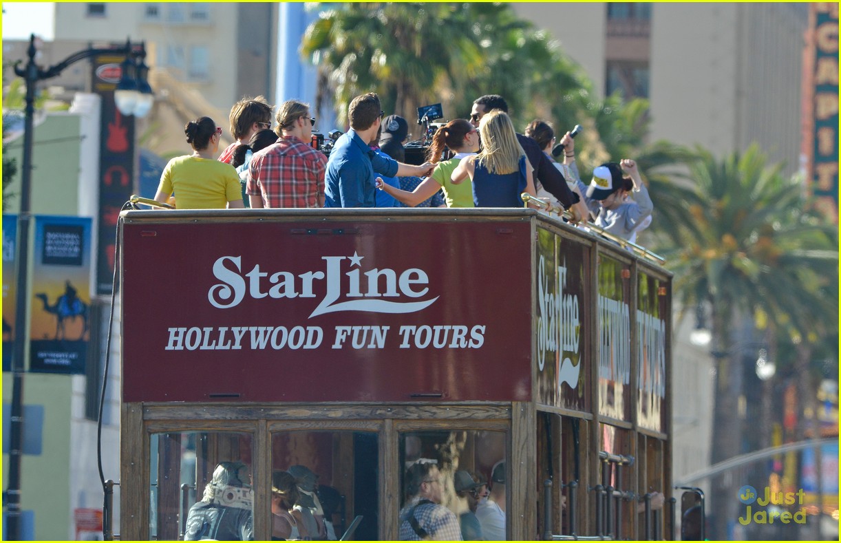 Chord Overstreet & Darren Criss: 'Glee' Films on Double Decker Bus!