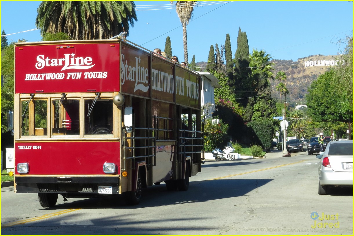 Chord Overstreet & Darren Criss: 'Glee' Films on Double Decker Bus!