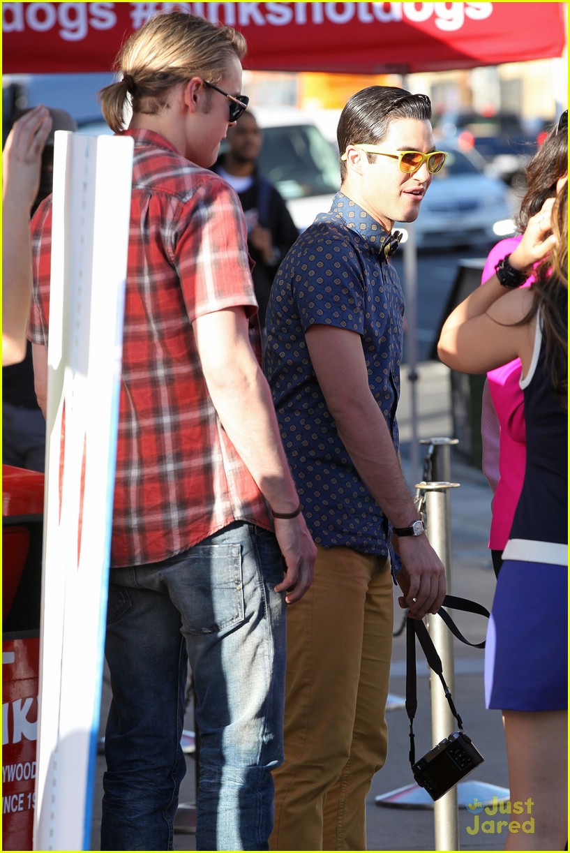 Chord Overstreet & Darren Criss: 'Glee' Films on Double Decker Bus!