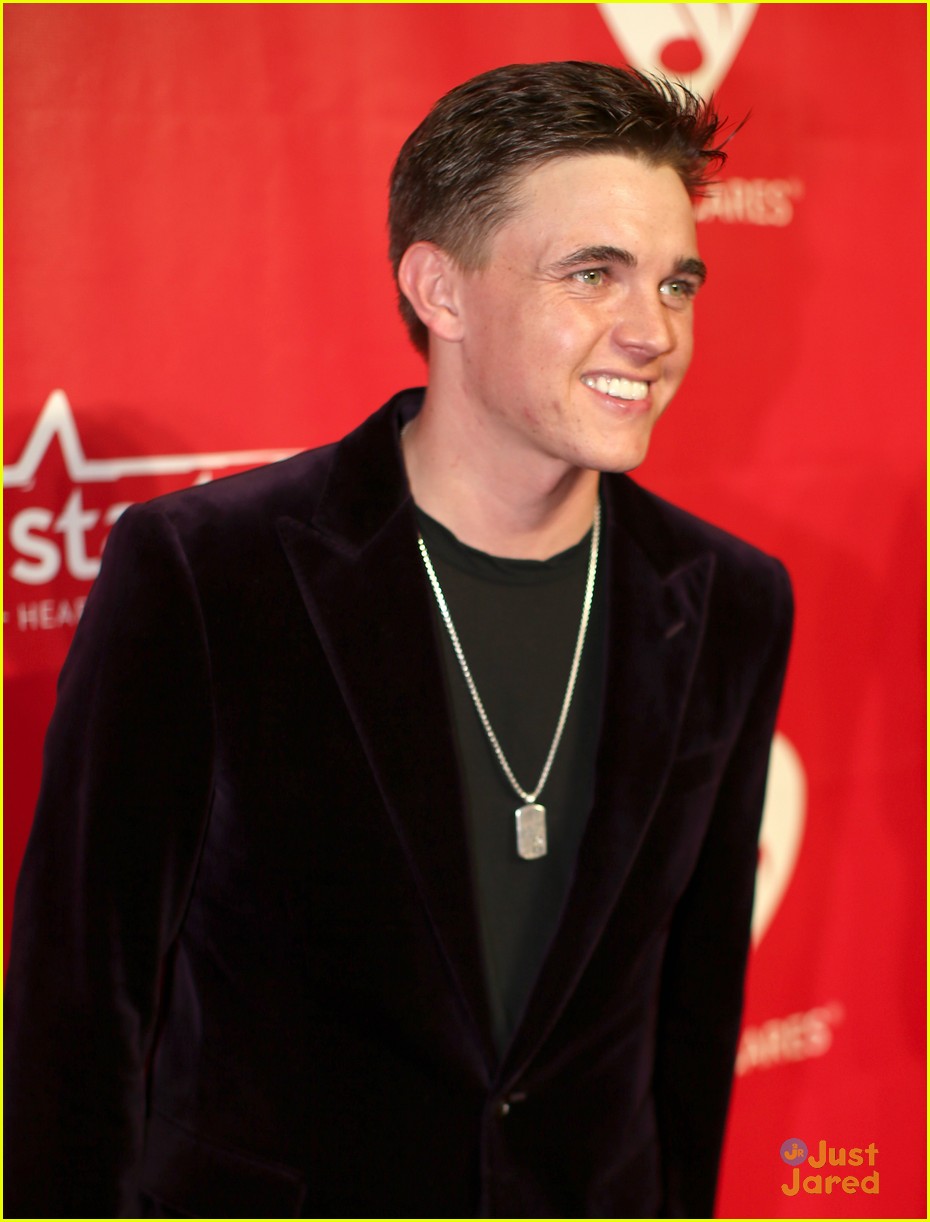 Jesse McCartney & Katie Peterson: MusiCares Couple!