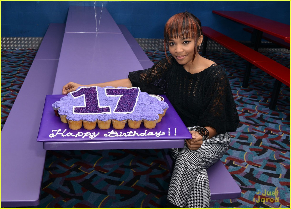 Lauryn McClain: 17th Birthday Party Pics!