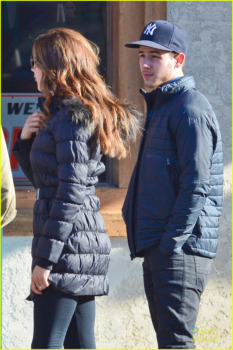 Nick Jonas & Olivia Culpo: Mammoth Mates