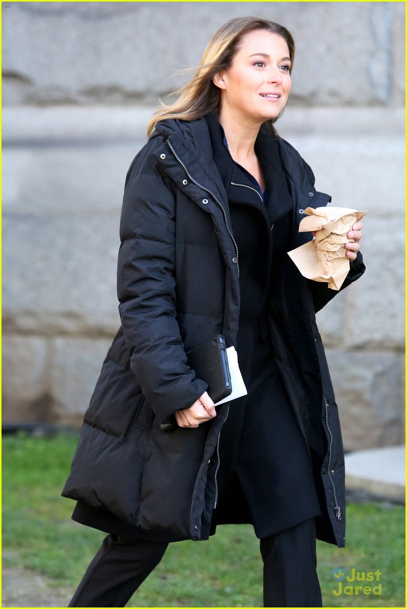 Alexa PenaVega: 'The Tomorrow People' Set!