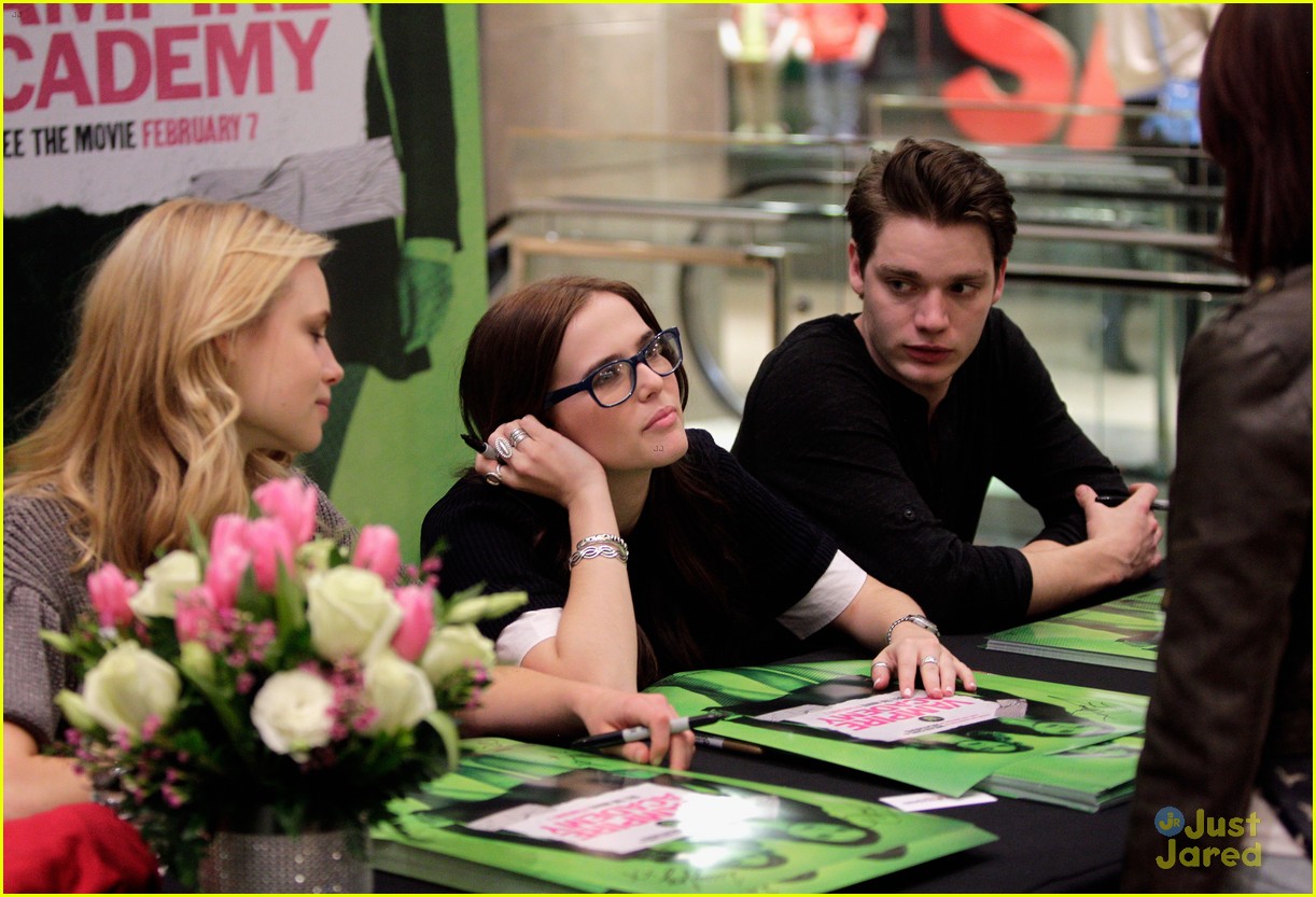 Zoey Deutch & Lucy Fry: 'Vampire Academy' Meet & Greet with Dominic Sherwood
