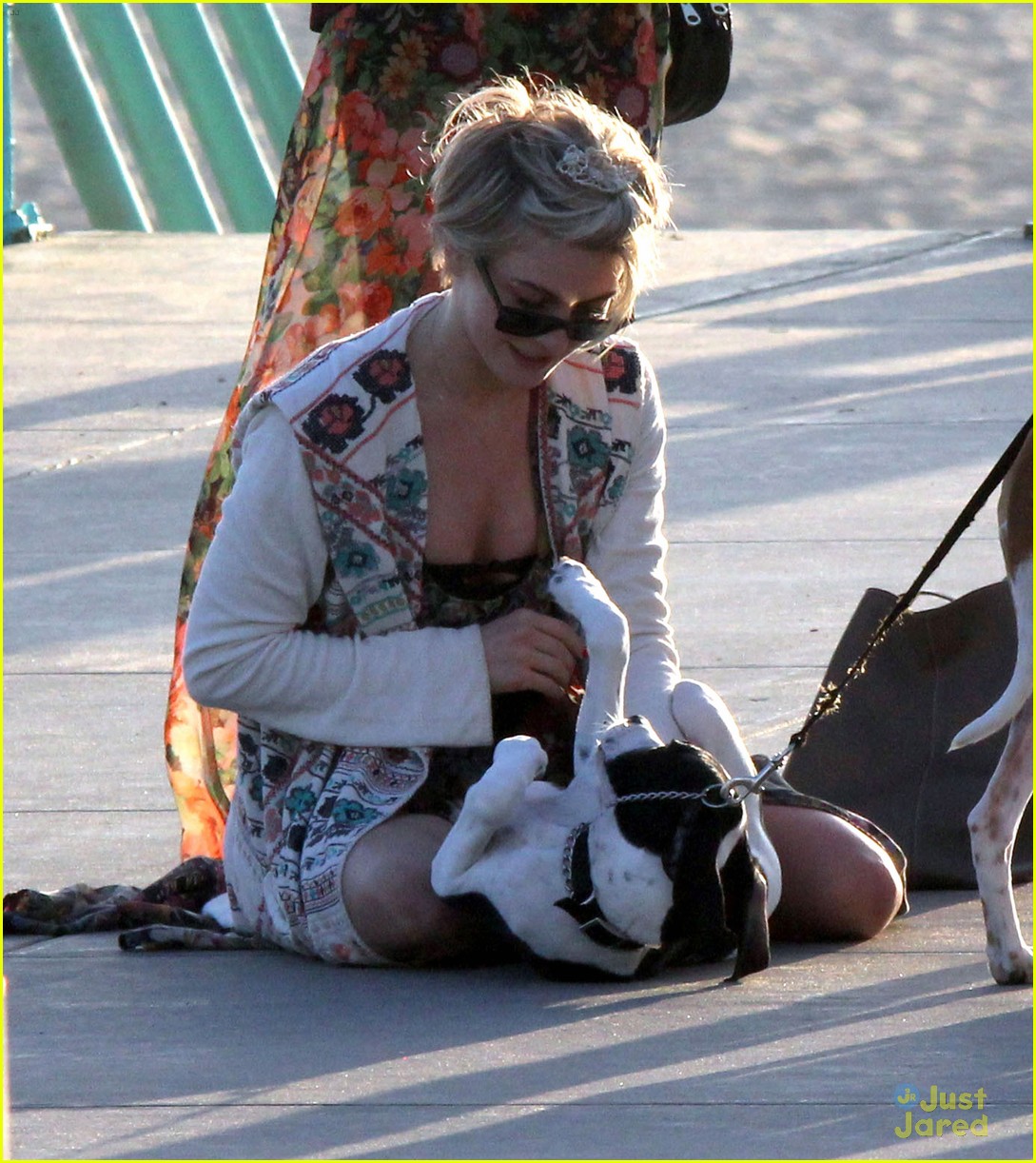 Julianne Hough: Puppy Kisses in Manhattan Beach!