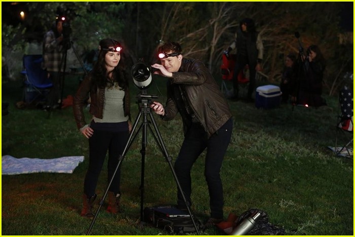 Vanessa Marano & Sean Berdy: Star Gazing on 'Switched At Birth'!