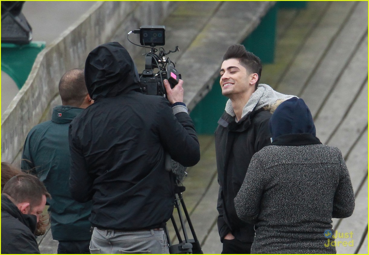 One Direction Take Over Clevedon Pier for Video Shoot