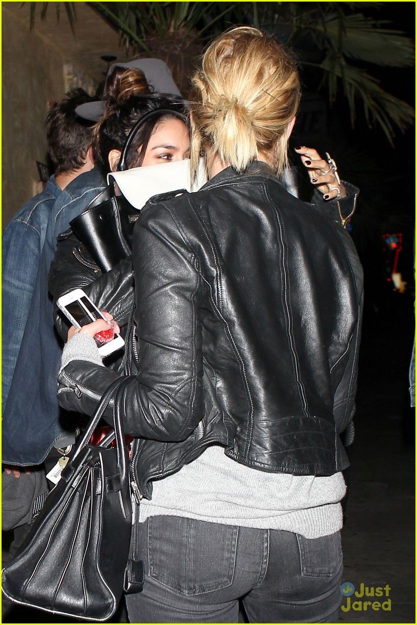 Vanessa Hudgens & Ashley Benson: 'El Compadre's To The End