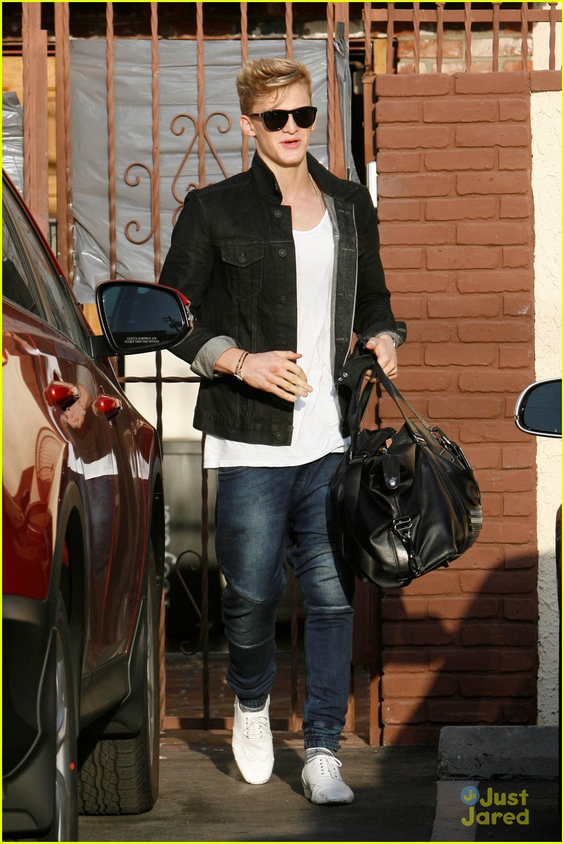Cody Simpson: Dance Practice After 'Surfboard' Performance for We Day Seattle