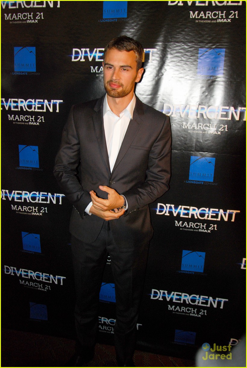 Shailene Woodley & Theo James: 'Divergent' Chicago Screening with Ansel Elgort!