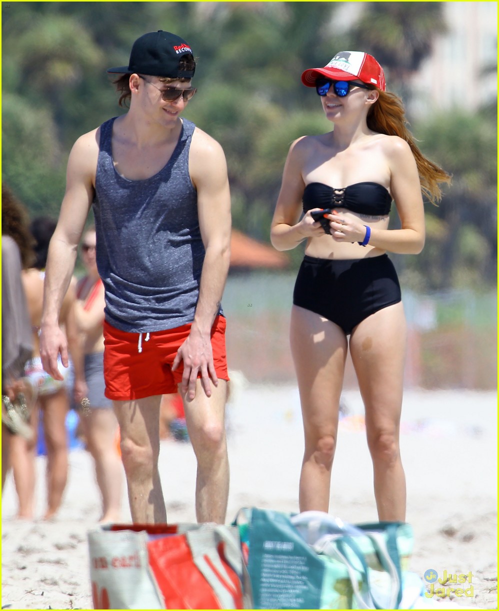 Noah Cyrus Rocks a Bikini in Miami!