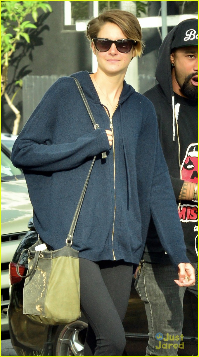 Shailene Woodley Talks 'Divergent' Fandom