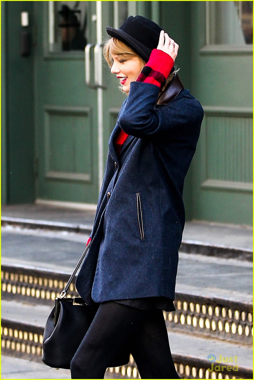 Hold On To Your Hat, Taylor Swift!