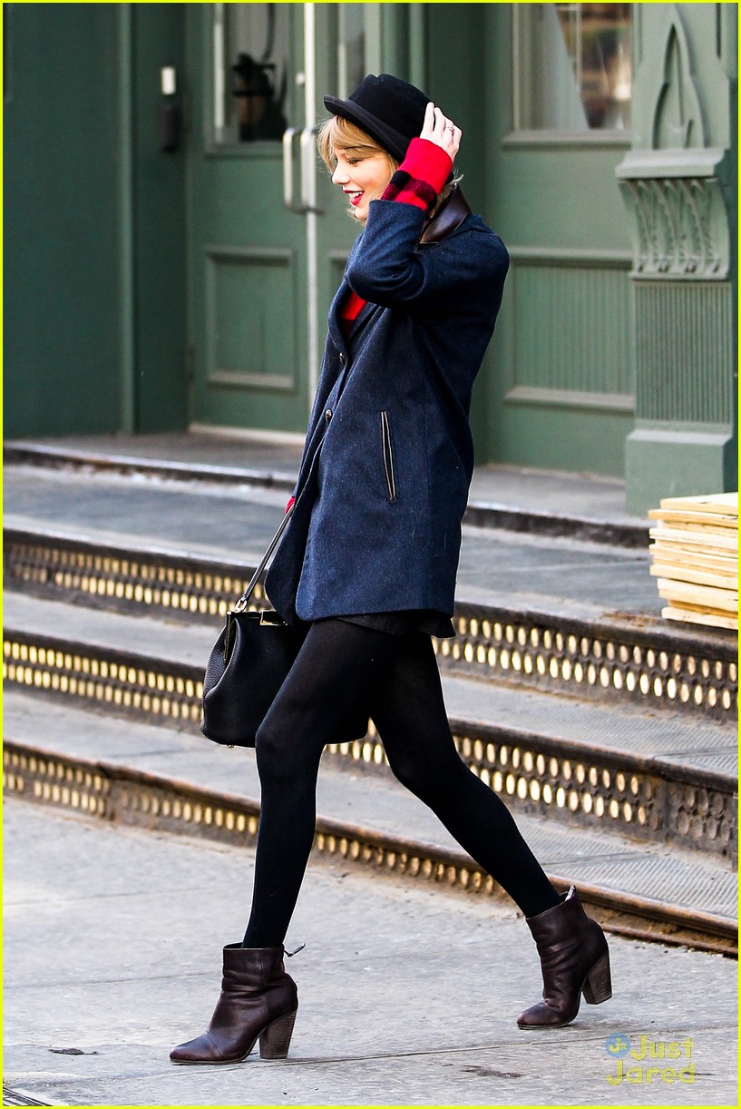 Hold On To Your Hat, Taylor Swift!