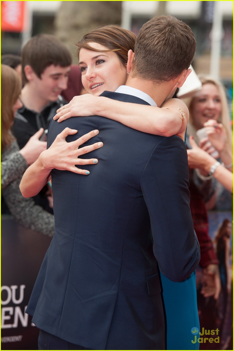 Shailene Woodley & Theo James Hug it Out at the 'Divergent' Premiere!