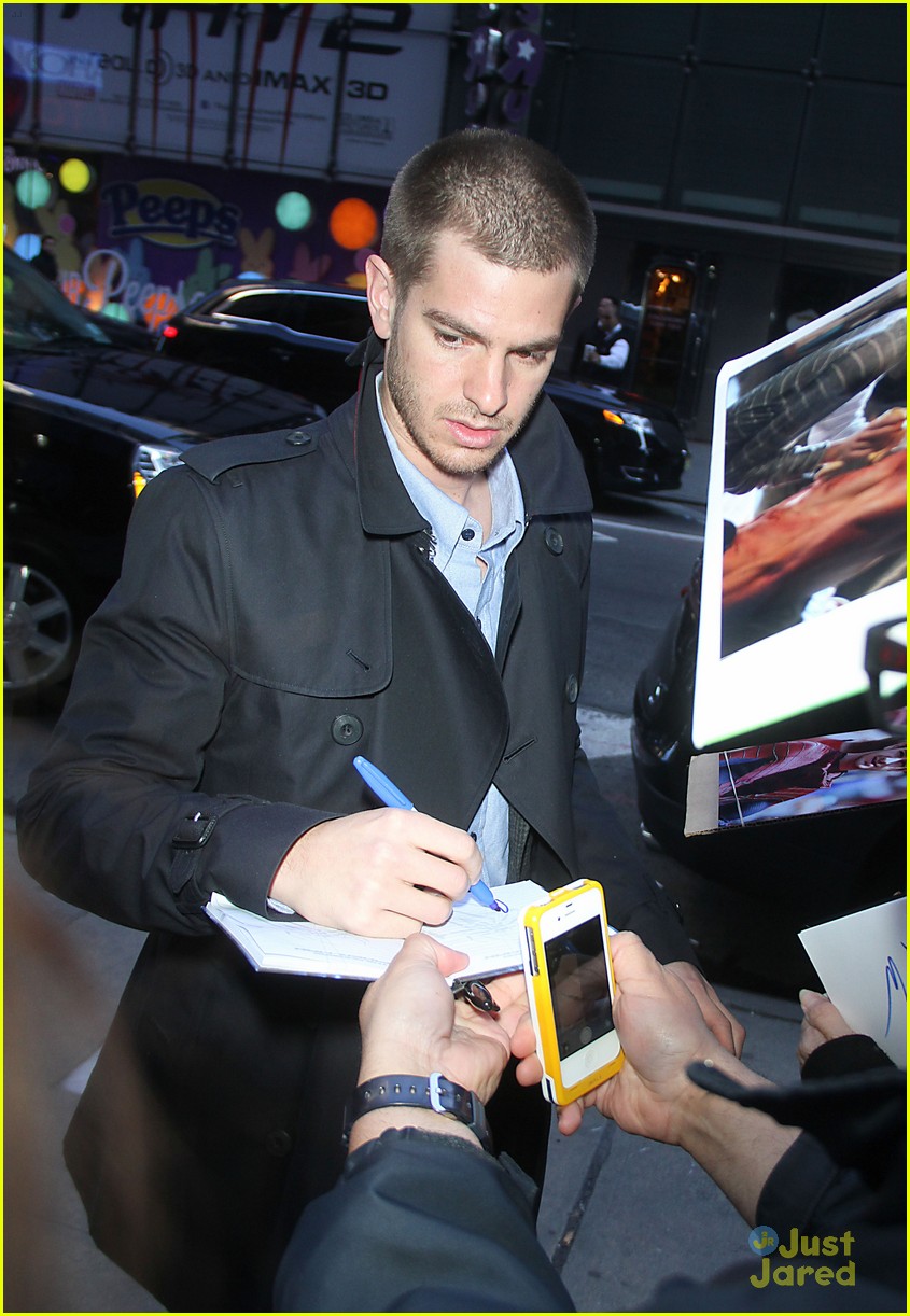 Andrew Garfield on Emma Stone: 'Anyone Who Works With Her Gets Shot With Sunshine'
