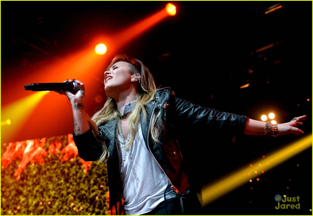 Demi Lovato Feels Like an 'Old Lady' After Rare Night of Clubbing