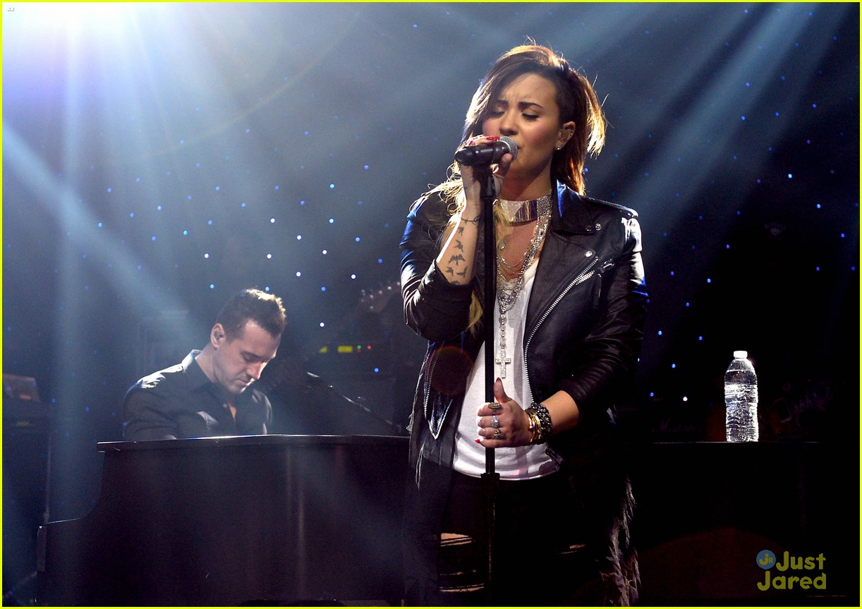 Demi Lovato Feels Like an 'Old Lady' After Rare Night of Clubbing