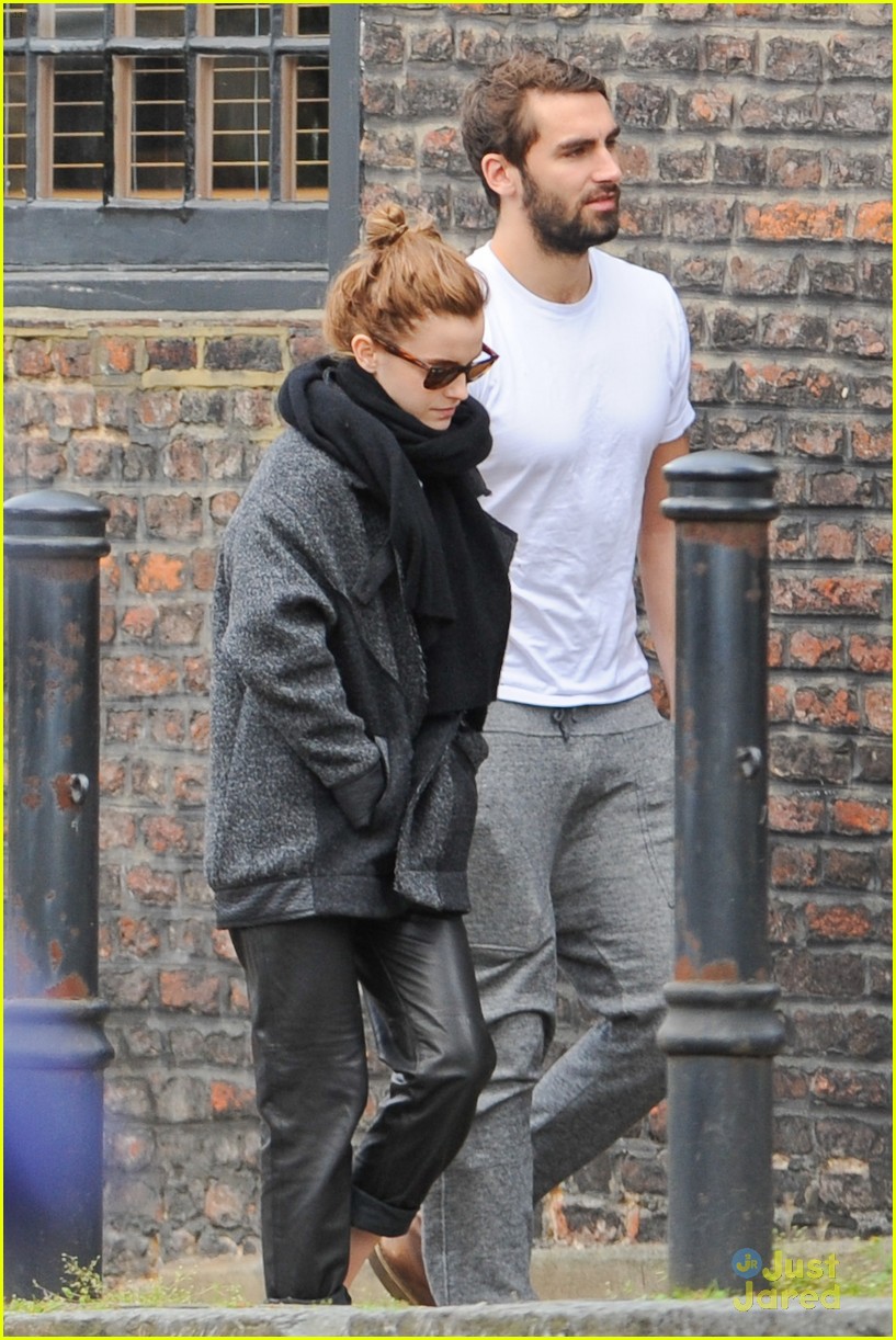 Emma Watson & Boyfriend Matthew Janney Take Casual Weekend Stroll Together