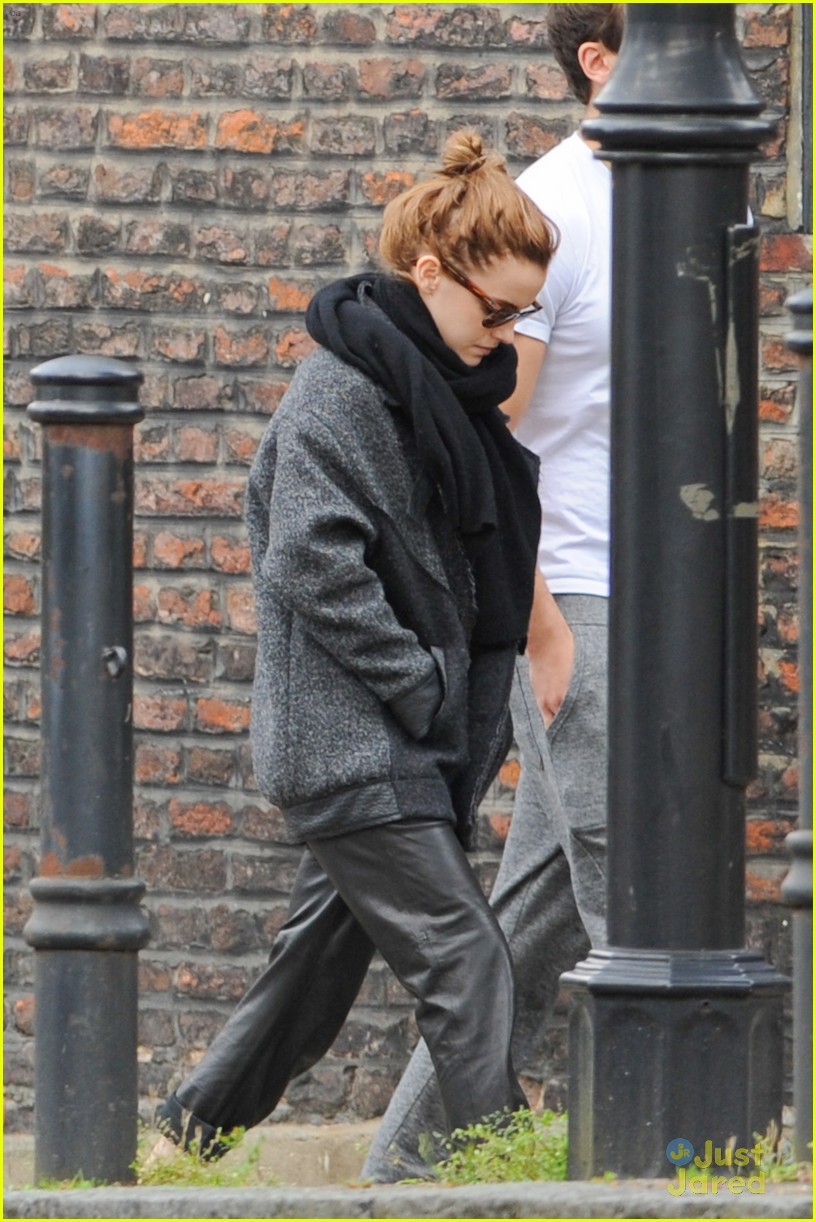 Emma Watson & Boyfriend Matthew Janney Take Casual Weekend Stroll Together