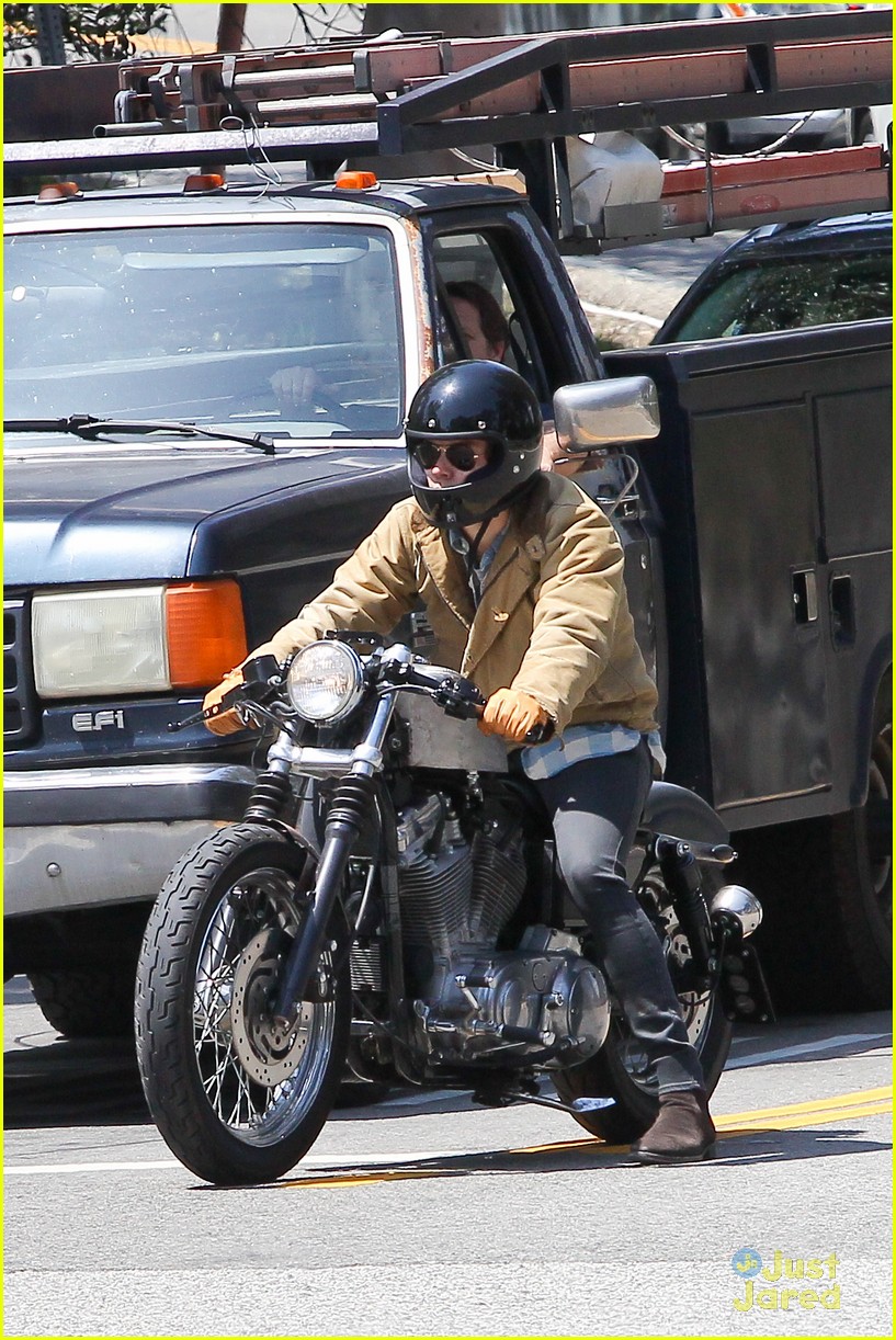 Harry Styles is One Hot Motorcycle Man!