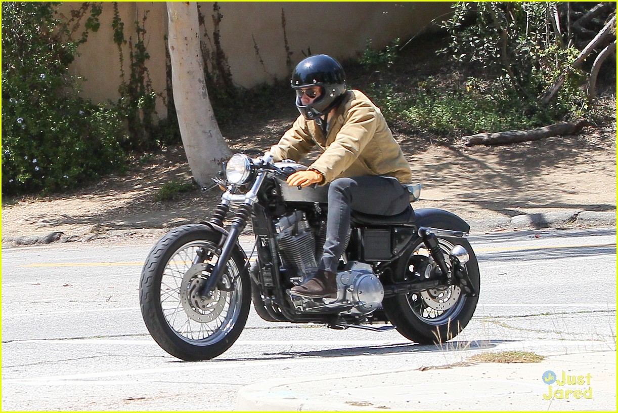 Harry Styles is One Hot Motorcycle Man!