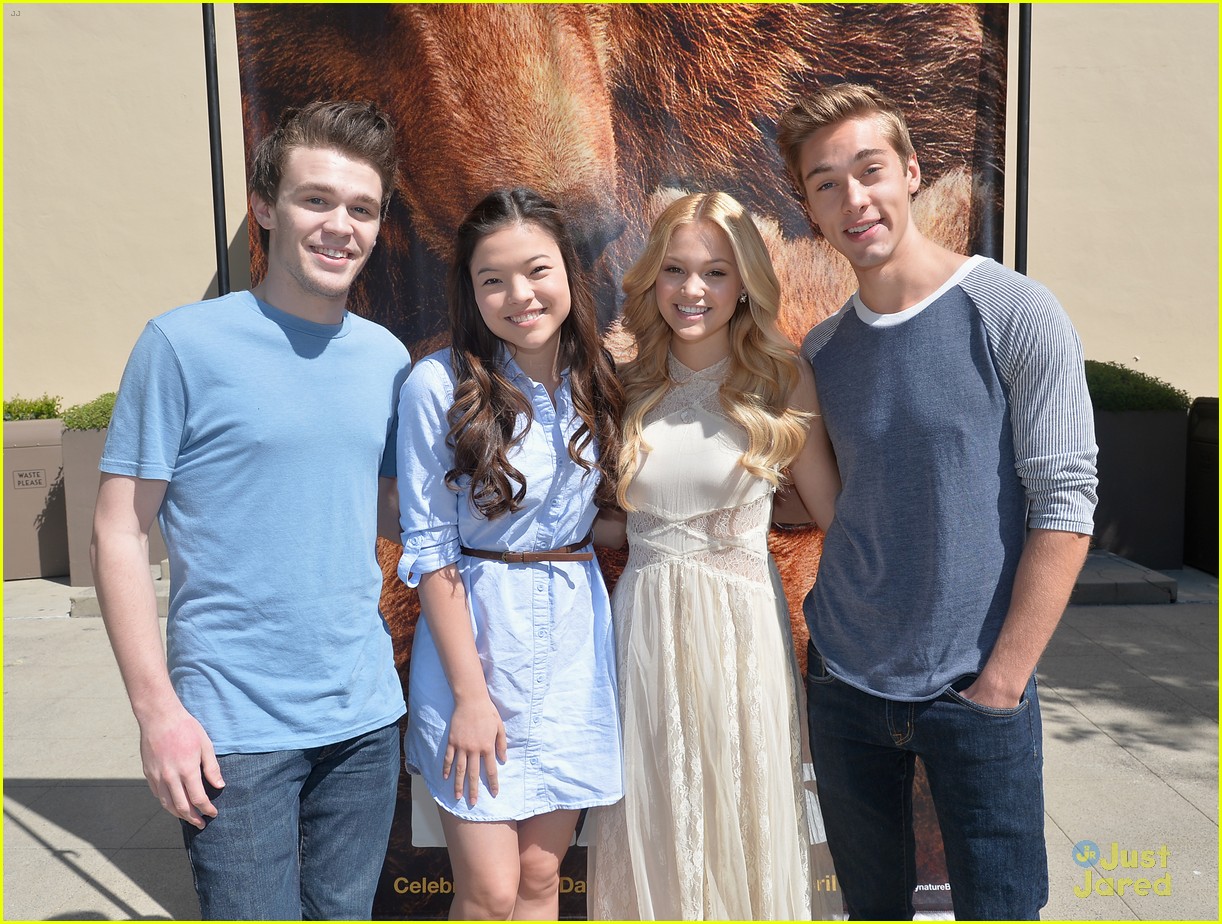 Olivia Holt Hosts 'Bears' Screening & Brings Along 'I Didn't Do It' Cast!