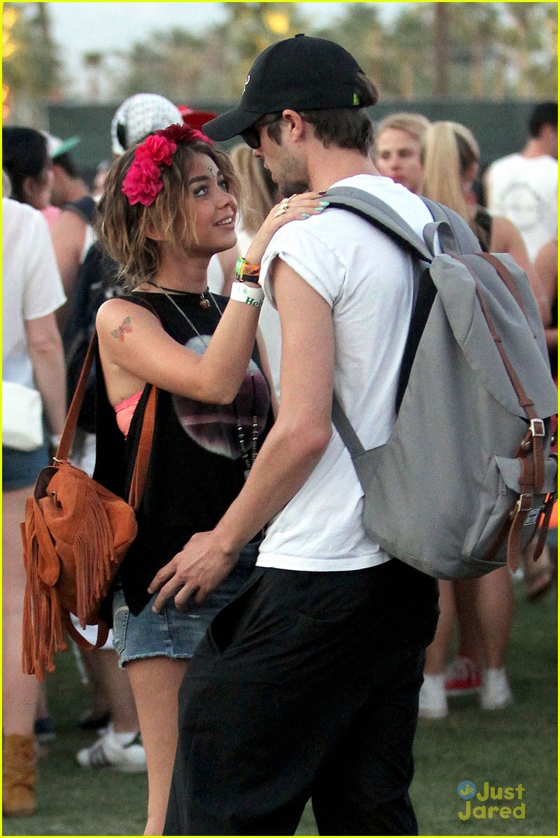 Sarah Hyland & Matt Prokop Snuggle Up at Coachella!