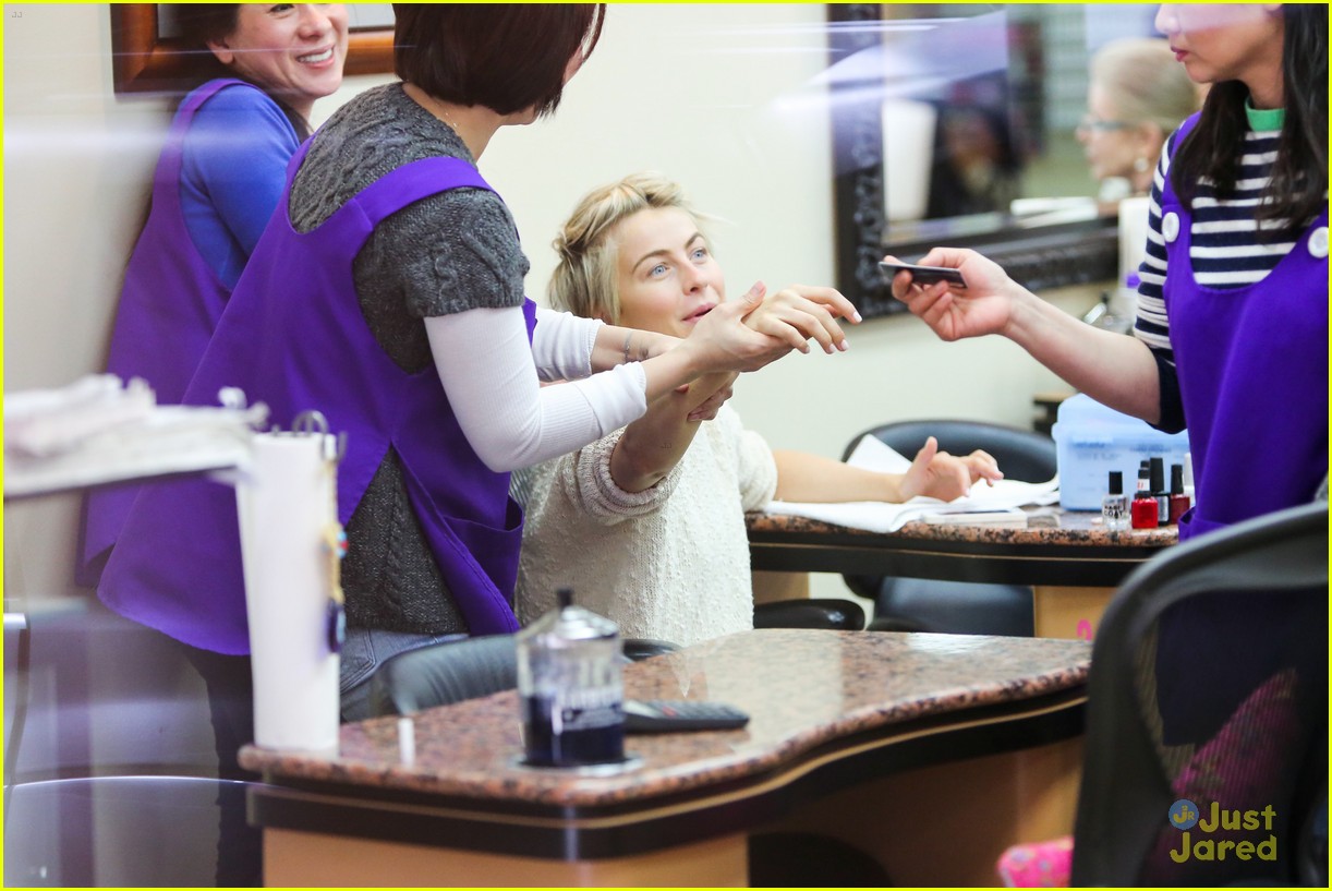 Julianne Hough: 'Amazing' Ticket Sales for Move Live Tour!