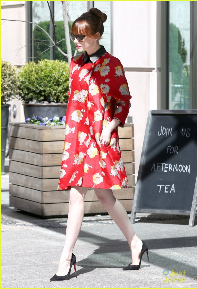 Emma Stone Engages in Lip Sync Battle with Jimmy Fallon!
