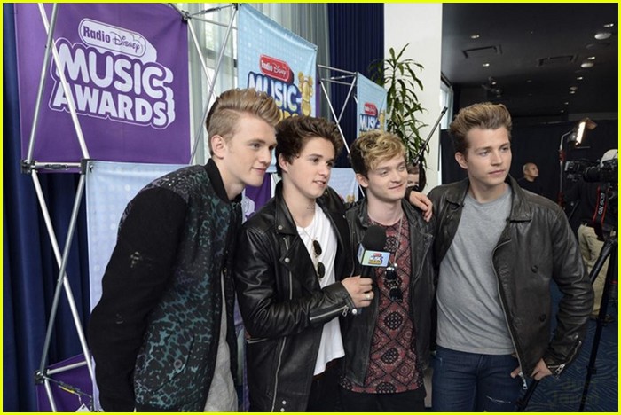 The Vamps & Emblem3 Rule The Red Carpet at RDMAs 2014
