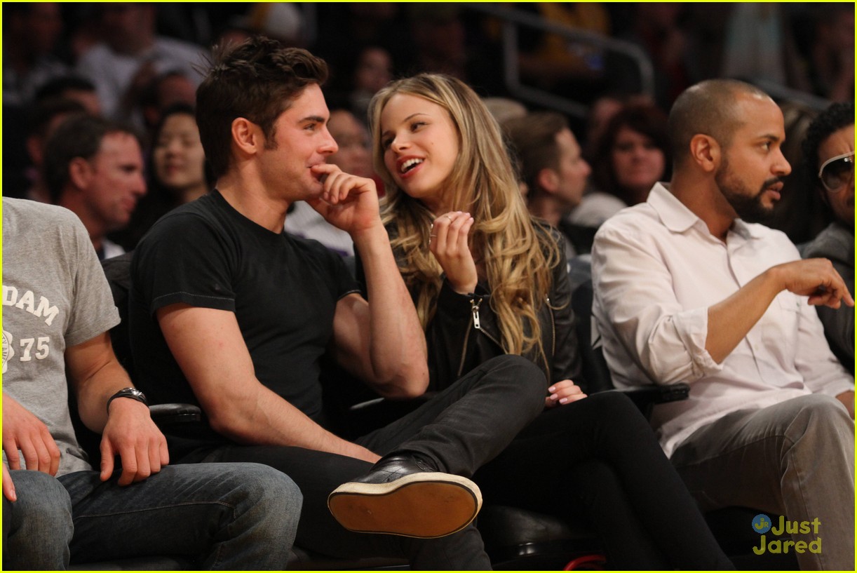 Zac Efron Attends Lakers Game with Halston Sage!
