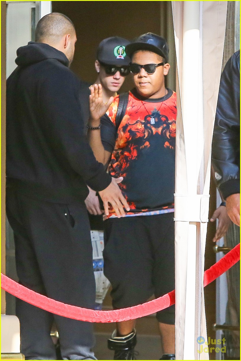 Justin Bieber & Madison Beer Hit the Studio Again!
