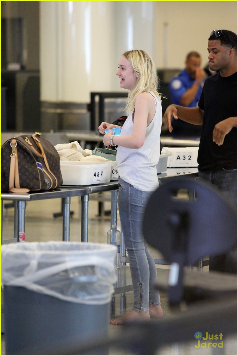 Dakota Fanning Switches Talent Agencies, Signs with CAA