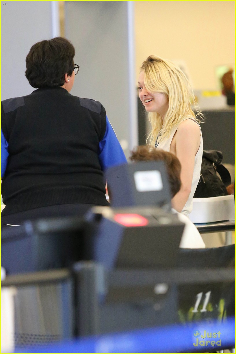 Dakota Fanning Switches Talent Agencies, Signs with CAA