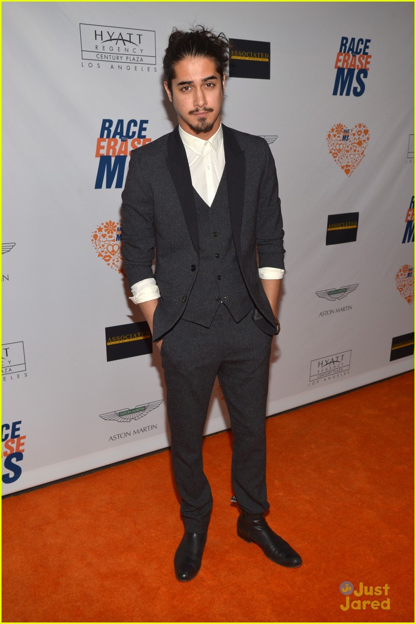 Avan Jogia Cozies Up to Girlfriend Zoey Deutch at 'Race to Erase MS' Event!