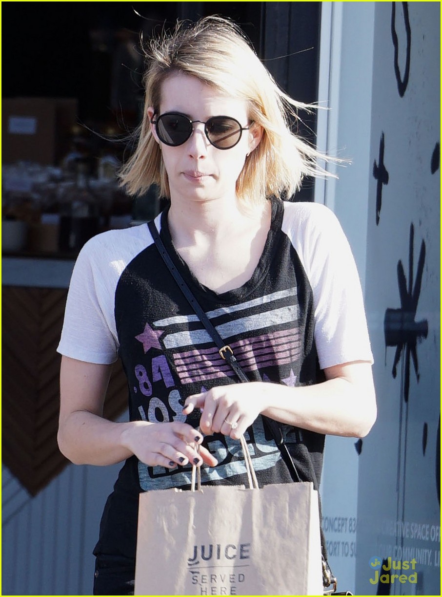 Emma Roberts Got Pulled Over for Eating a Bagel!
