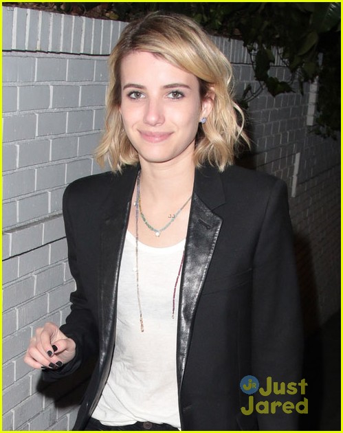 Emma Roberts Got Pulled Over for Eating a Bagel!
