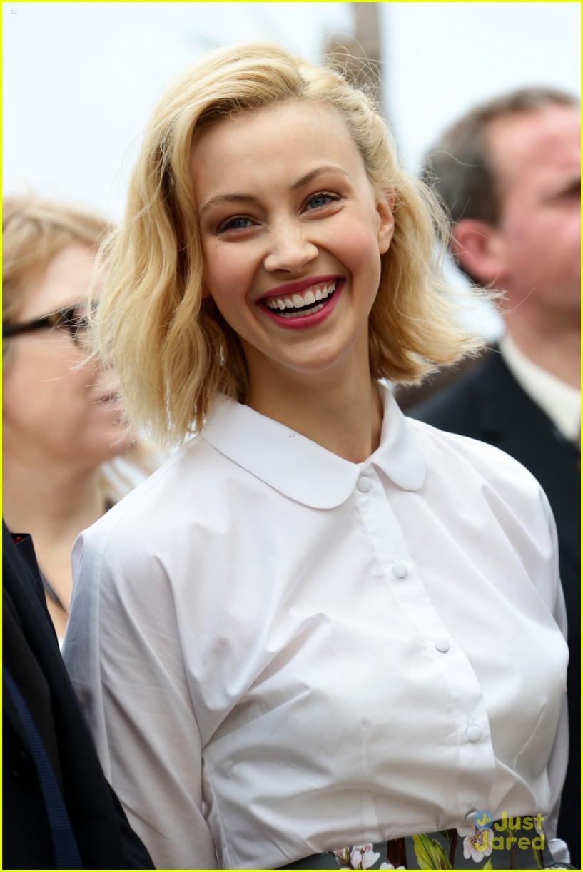 Sarah Gadon Brings 'Maps To The Stars' to Cannes 2014