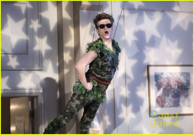 Kurt Becomes Peter Pan on Tonight's 'Glee,' Written by Chris Colfer!