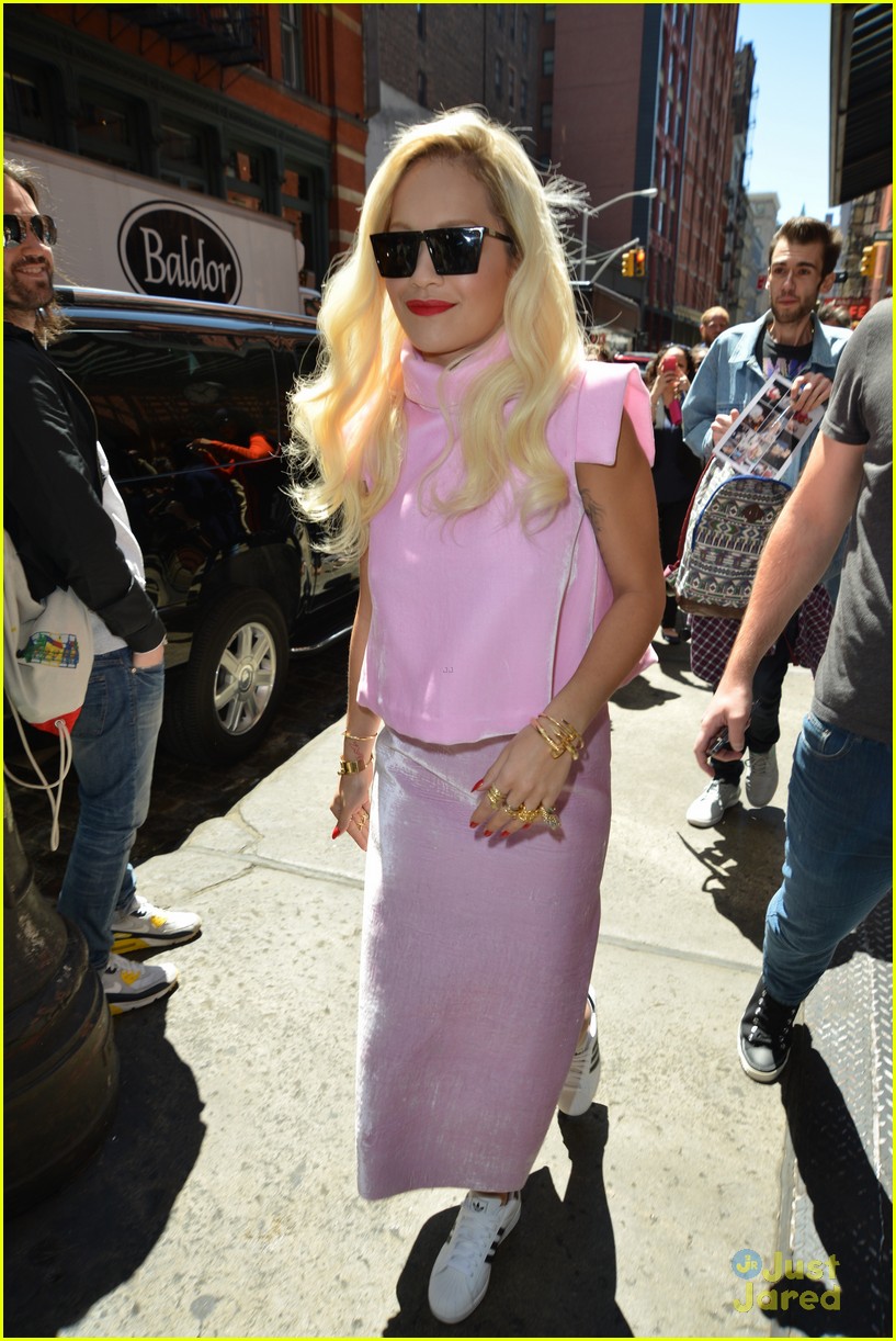 Rita Ora: Gold Lace Boots at MET Gala 2014