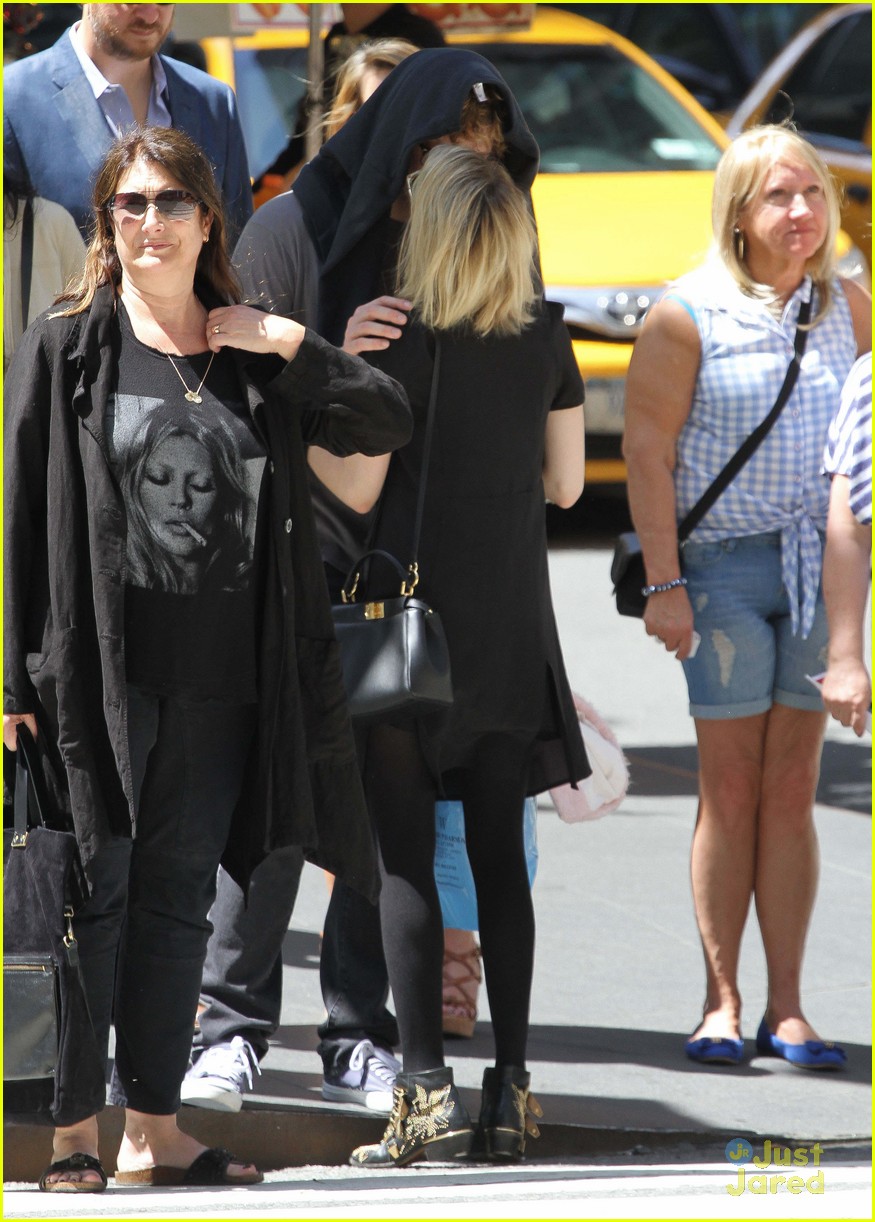 Emma Roberts is Happy to Play Both Older & Younger Characters!