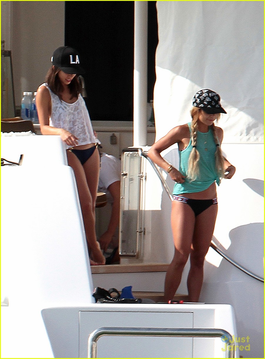 Vanessa Hudgens Show Off Major Paddleboarding Skills in Her Bikini!