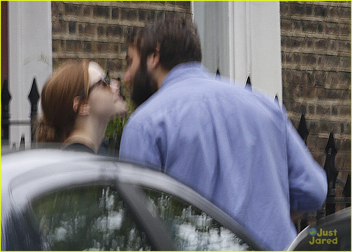 Emma Watson's Rumored Flick 'Beauty' No Longer Has a Director