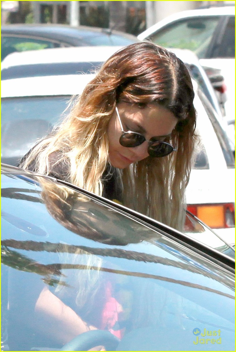 Vanessa Hudgens Shows Off Her Long Blue Nails While Out and About!