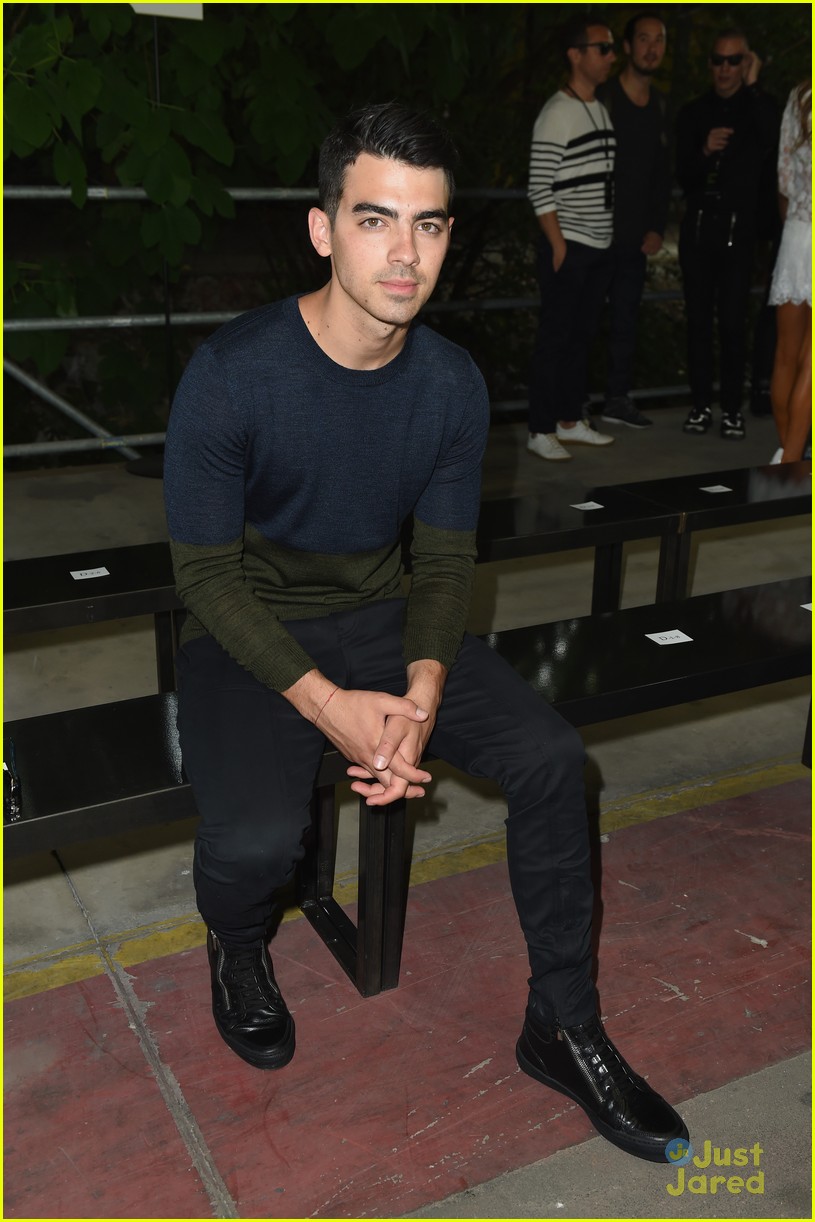 Joe Jonas Goes Two-Toned for Diesel Black Gold Fashion Show in Milan!