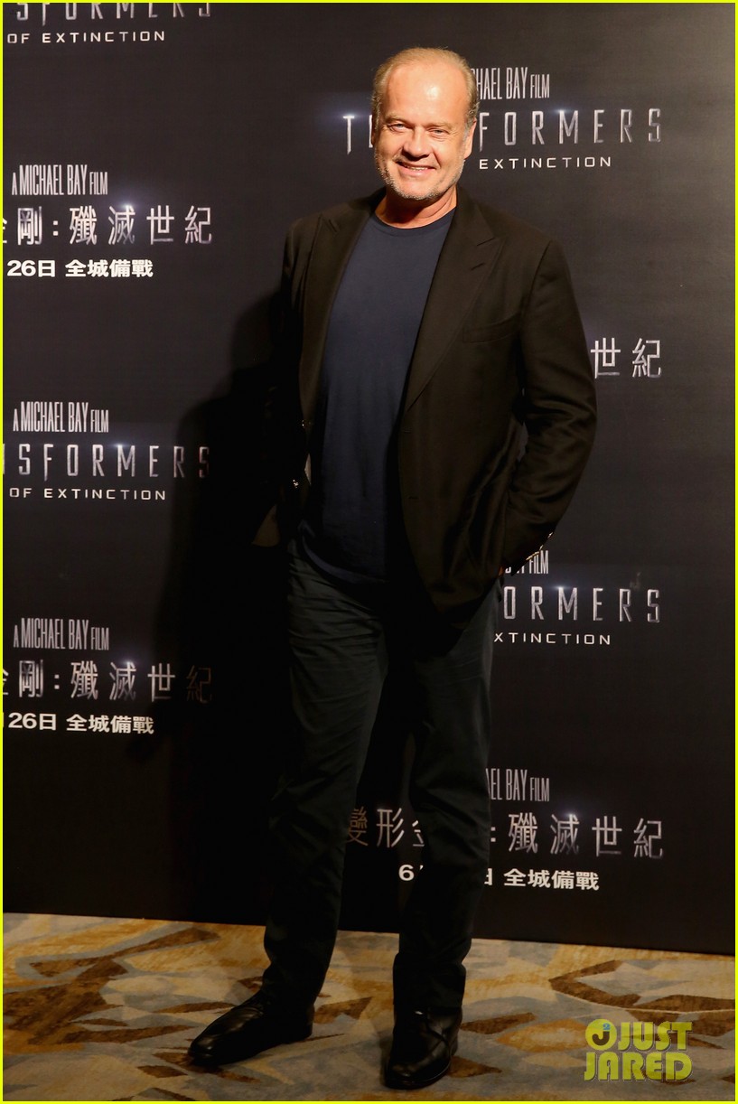 Nicola Peltz & Jack Reynor Are White Hot for 'Transformers 4' Hong Kong Photo Call!