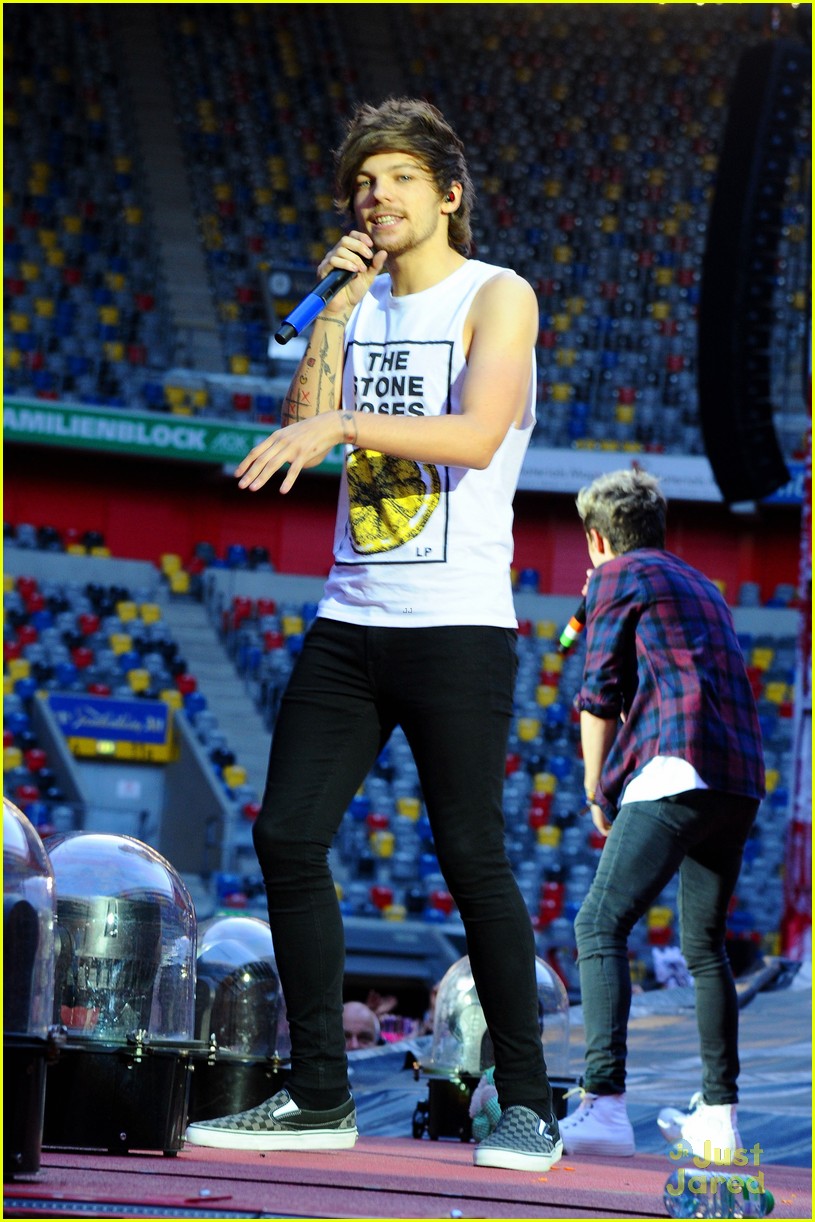 Harry Styles is Not Going Solo Any Tme Soon!